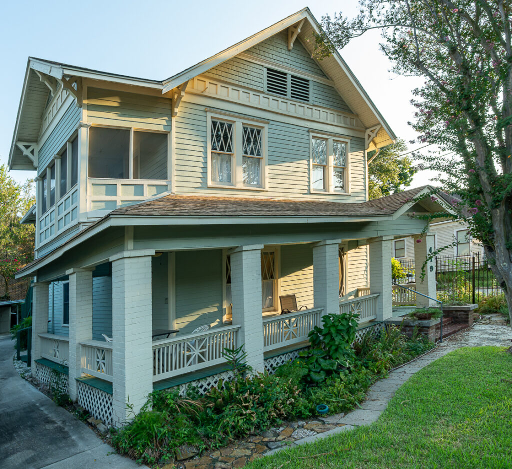 419 Willard, featured on the 2026 East Montrose Home Tour